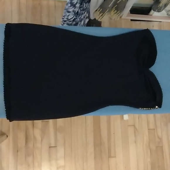 Mini dress - Picture 2 of 2